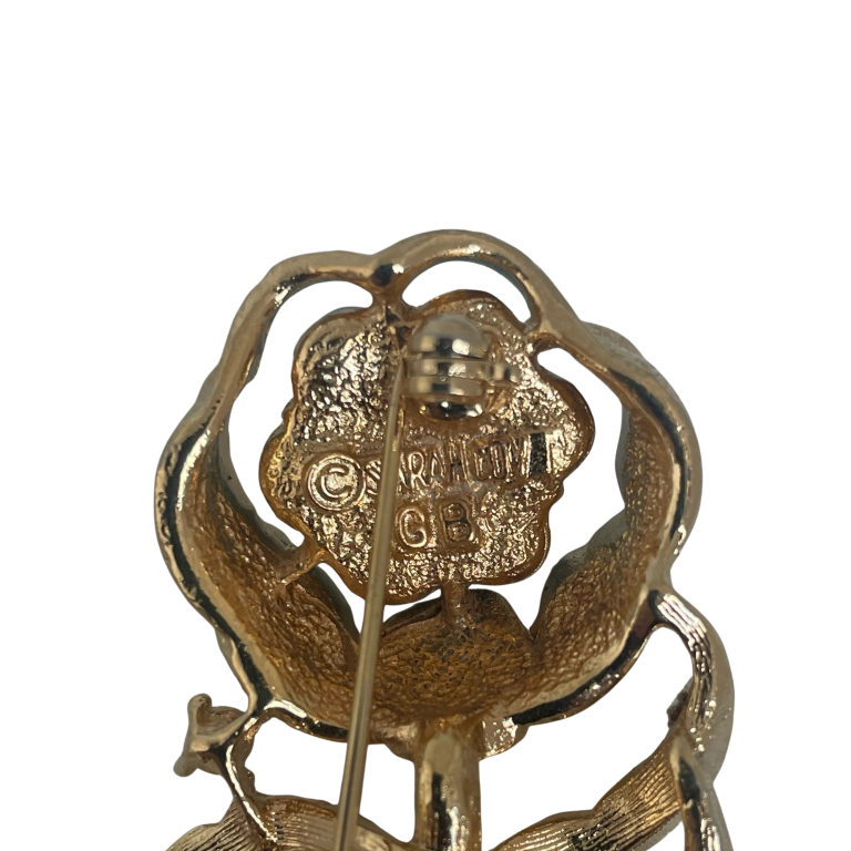 A Vintage Sarah Coventry Brooch