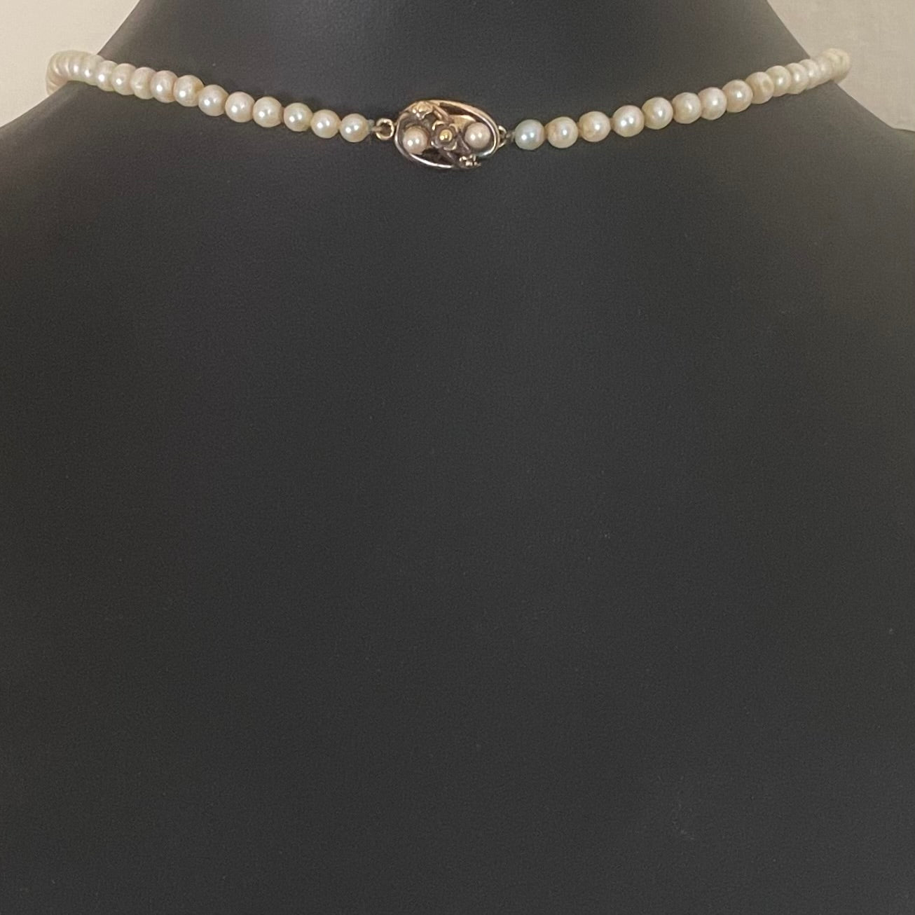 Vintage Graduated Cultured Pearl Necklace - Opera Length