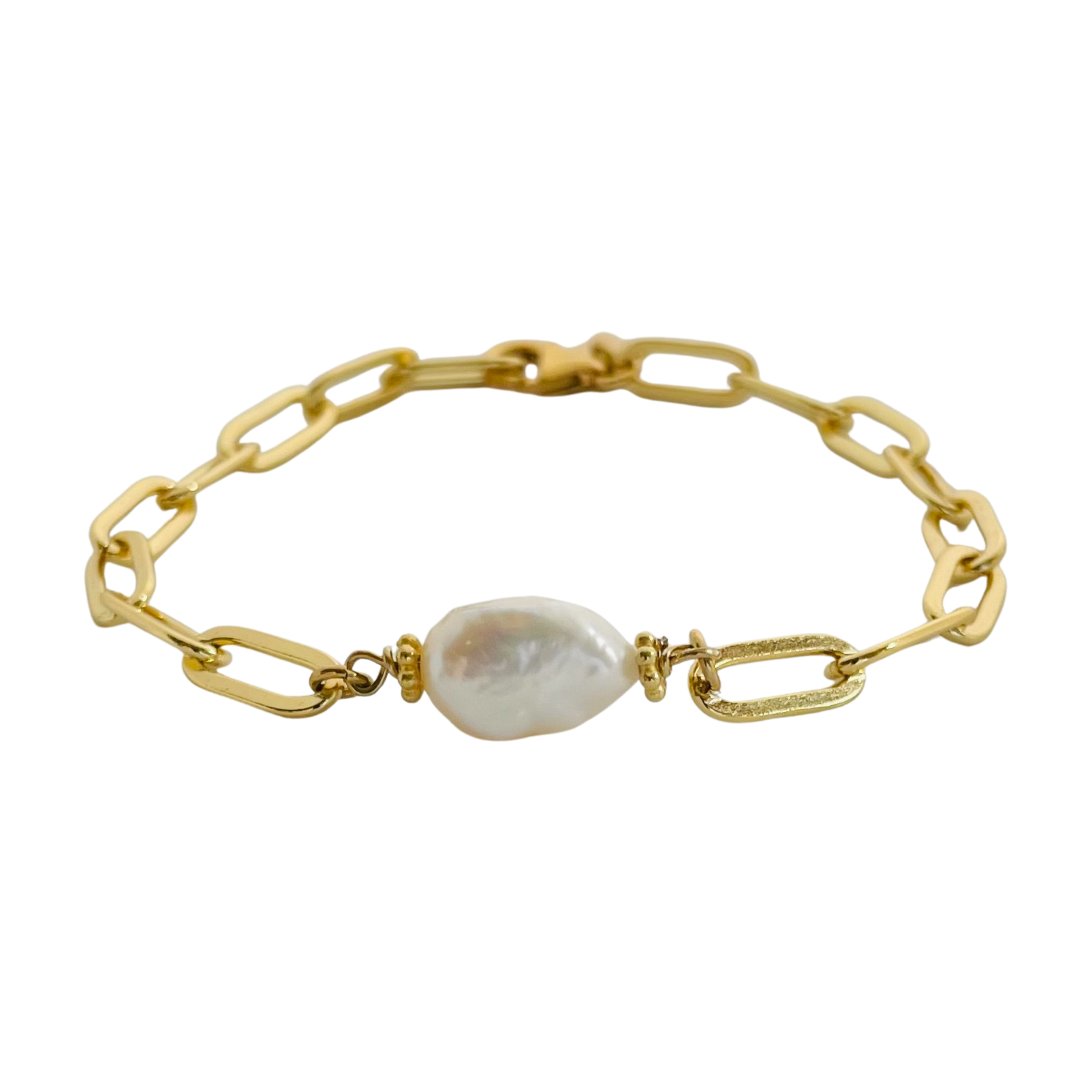 An 18kt Gold Plated Chain Link Bracelet With Freshwater Pearl