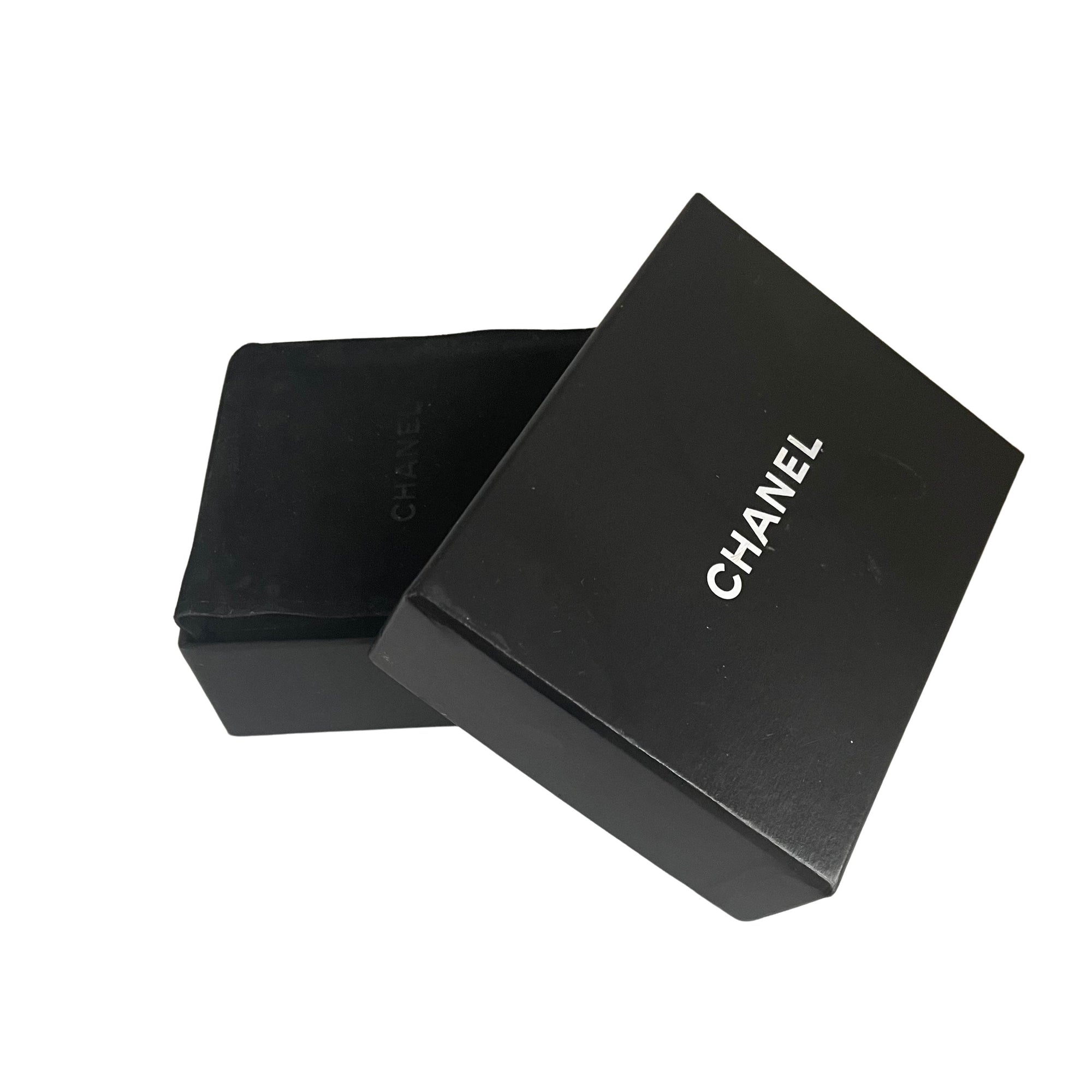 A Chanel Long CC Vintage Necklace