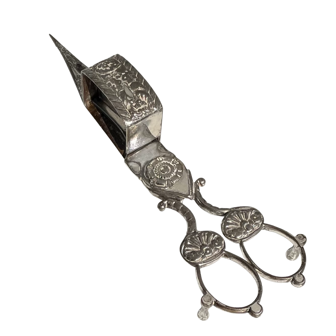 Cikonielf Kaars Snuffer Rvs Kaars Snuffer Bell Vormige Kaars Snuffer Wick Trimmer Cover met Lange Handvat (sliver Cikonielf Kaars Snuffer Rvs Kaars Snuffer Bell Vormige Kaars Snuffer Wick Trimmer Cover met Lange Handvat (sliver