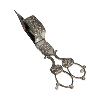 A pair of Georgian Silver Plated Candle Snuffers/Wick Trimmer