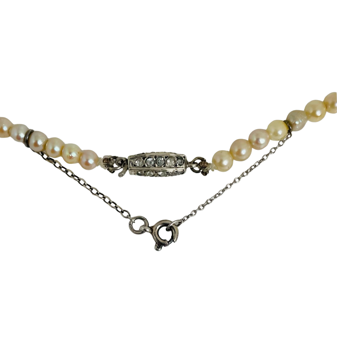 A Vintage Real Pearl Necklace