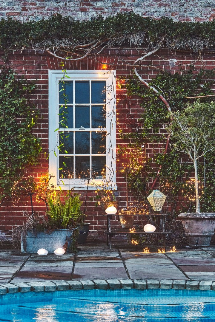 Solar Powered Glass Pebble