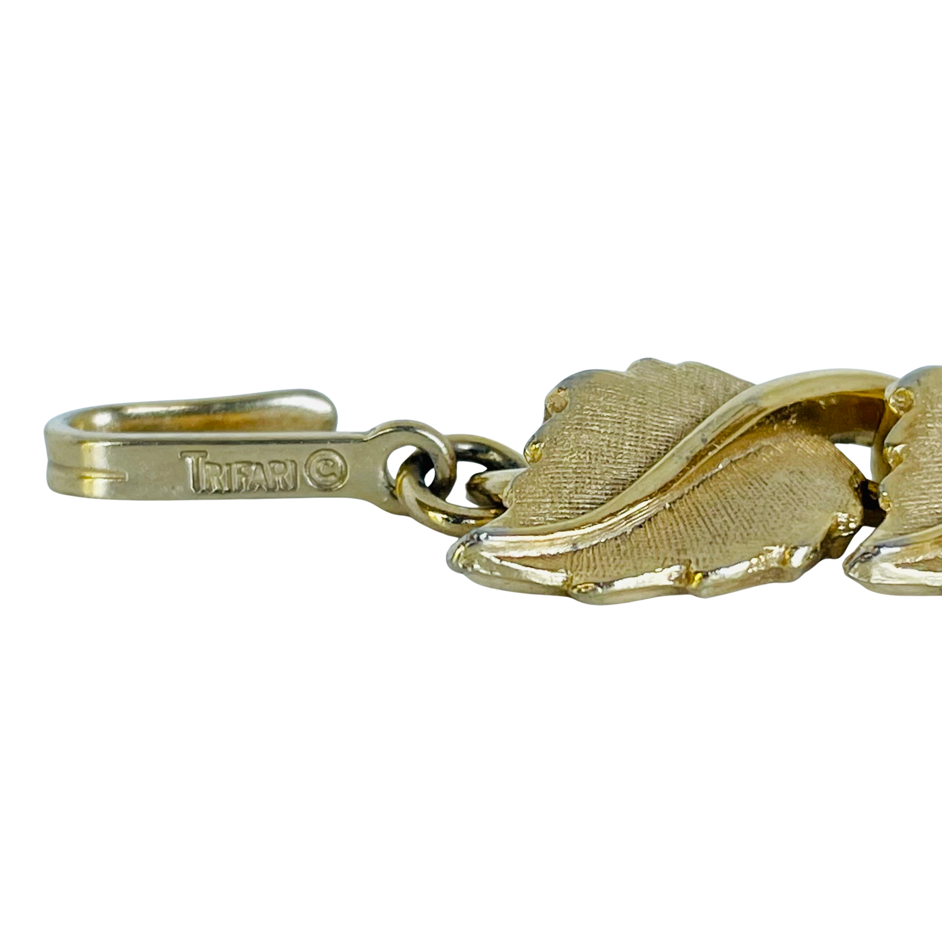 A Mid Century Vintage Crown Trifari Leaf Necklace