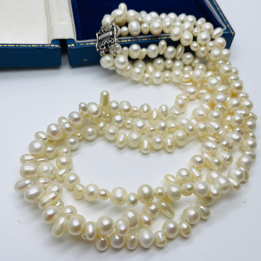 A Vintage Pearl Necklace