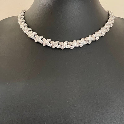 Vintage Kiss Necklace