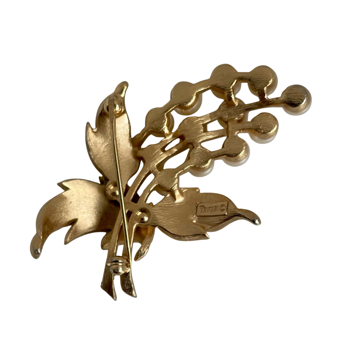 A Vintage Crown Trifari Leaf Brooch 1960s
