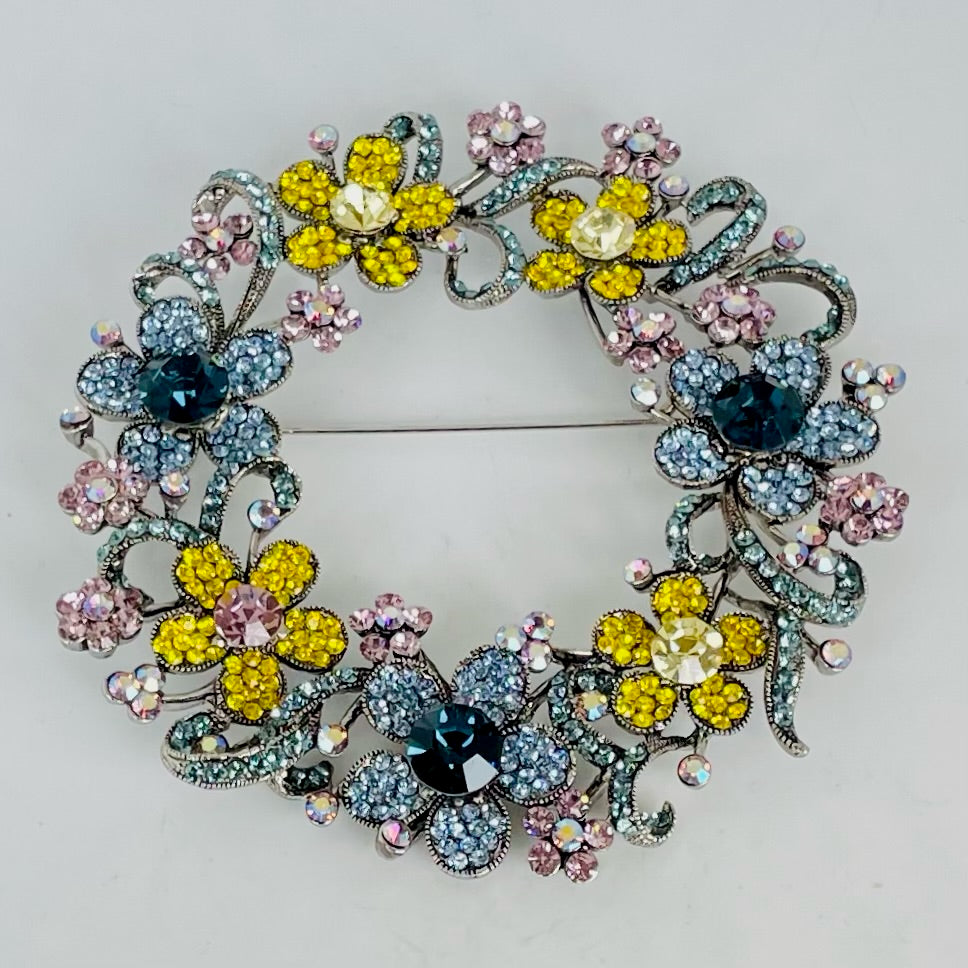 A Butler & Wilson Vintage Large Flower Garland Brooch