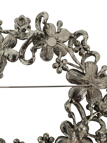 A Butler & Wilson Vintage Large Flower Garland Brooch