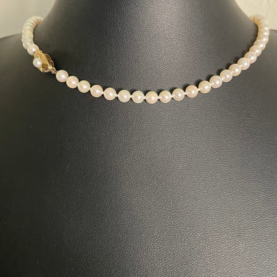 A Vintage String of Cultured Pearls with 9ct Gold Clasp, in Original Box, 1994