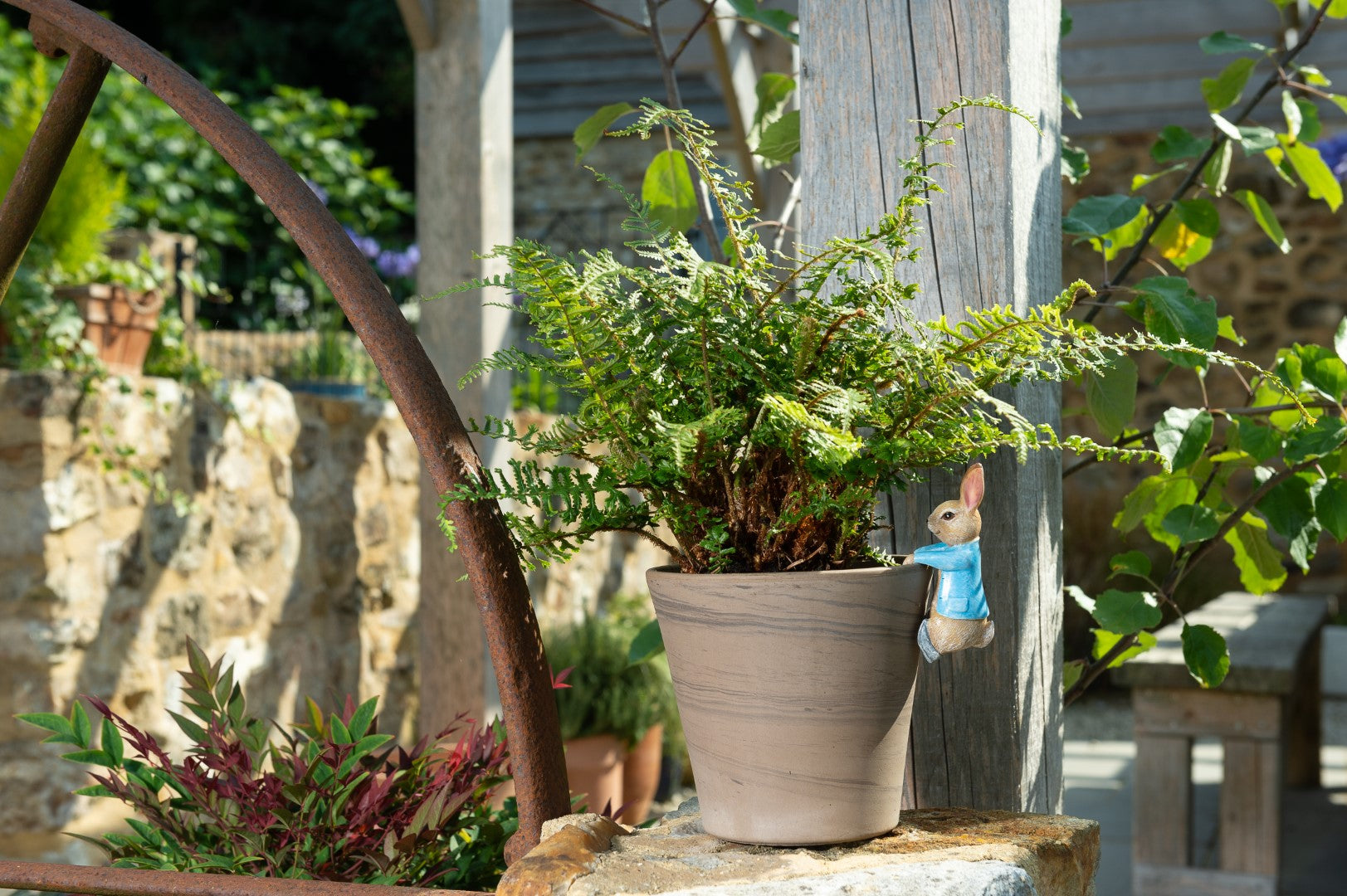 Peter Rabbit Plant Pot Hanger