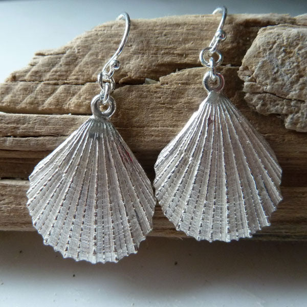 Fan Shell Earrings - annabeljames