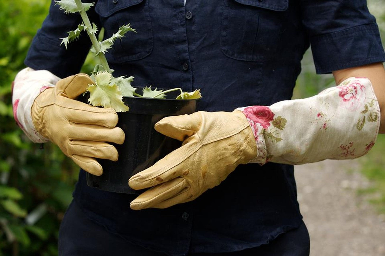 Gardener's Gauntlets - Cream - annabeljames